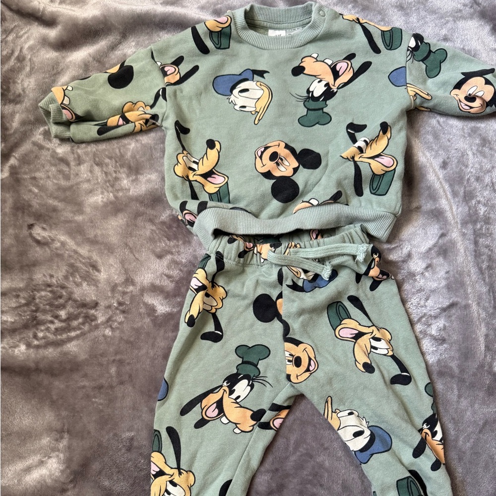 H&M Kids Set - Green with Cartoon Characters